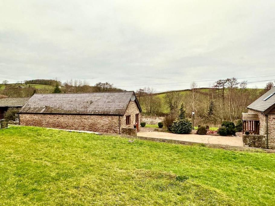 Detached One Level Stone Barn Villa Llangwm-Isaf Exterior photo